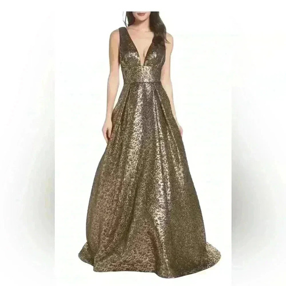 NEW MAC DUGGAL METALLIC JACQUARD ANTIQUE GOLD BALLGOWN sz 0 - Picture 4 of 16